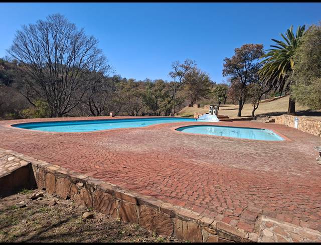 2 BEDROOM HOUSE FOR SALE IN GROOTFONTEIN